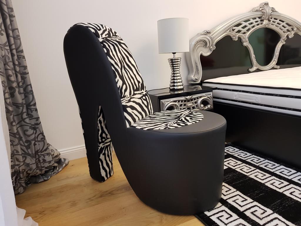 Old Town Cristal Apartment By Otium كراكوفيا المظهر الخارجي الصورة